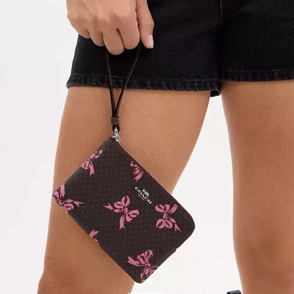 Coach Corner Zip Wristlet In Signature Canvas With Bow Print Bag Wallet Purse - Picture 7 of 9